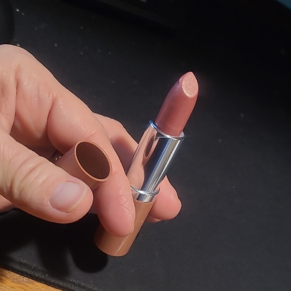 Clinique Other - Clinique #02 Bare Pop, new and unused